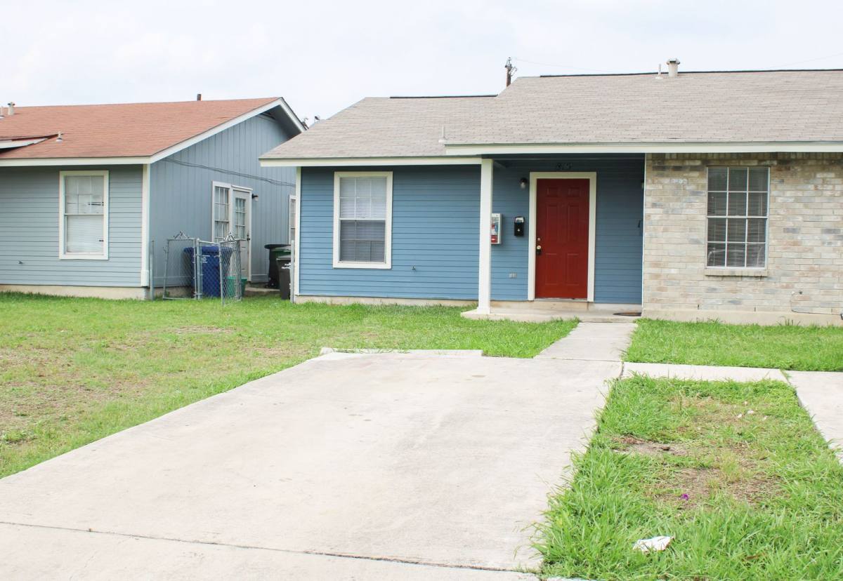 Townhouse for rent at 815 W Olmos, San Antonio, TX 78212