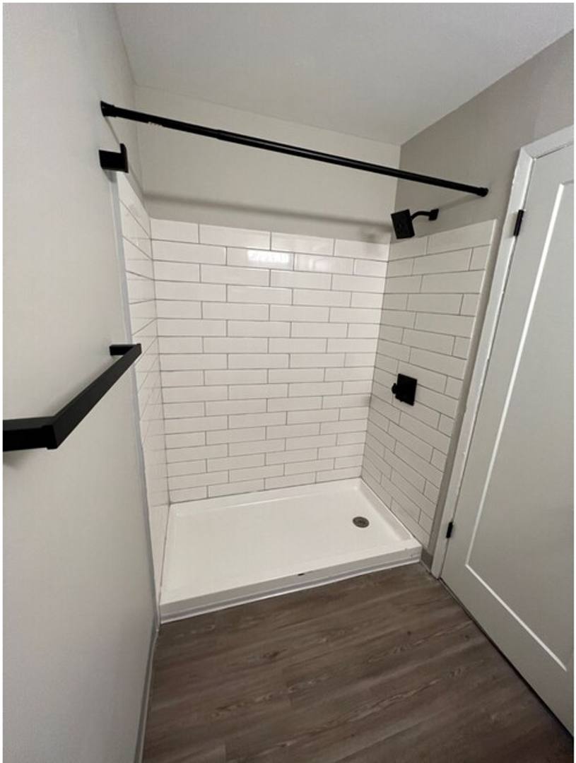 Apartment for rent at 620 S Center St, Royal Oak, MI 48067