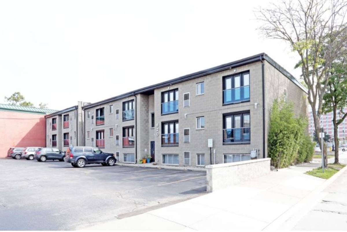 Apartment for rent at 620 S Center St, Royal Oak, MI 48067