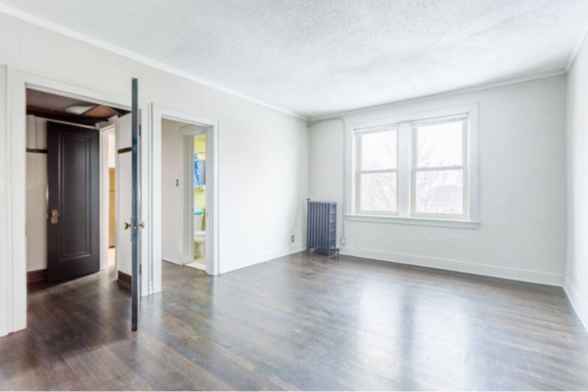 Apartment for rent at 851 Oakwood Blvd, Dearborn, MI 48124