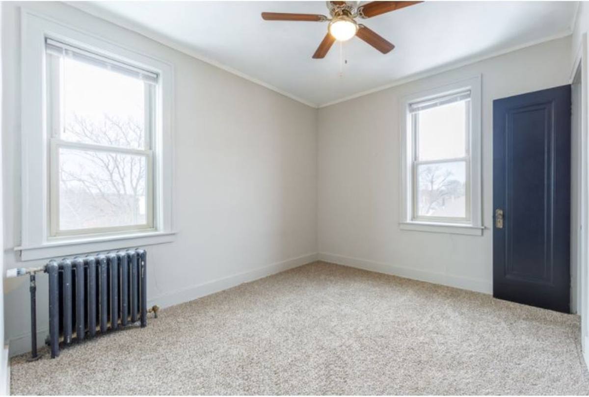 Apartment for rent at 851 Oakwood Blvd, Dearborn, MI 48124