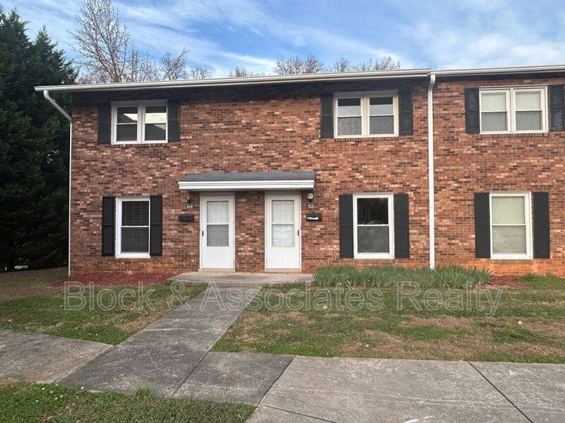 House for rent at 514 S Cherry St, Kernersville, NC 27284