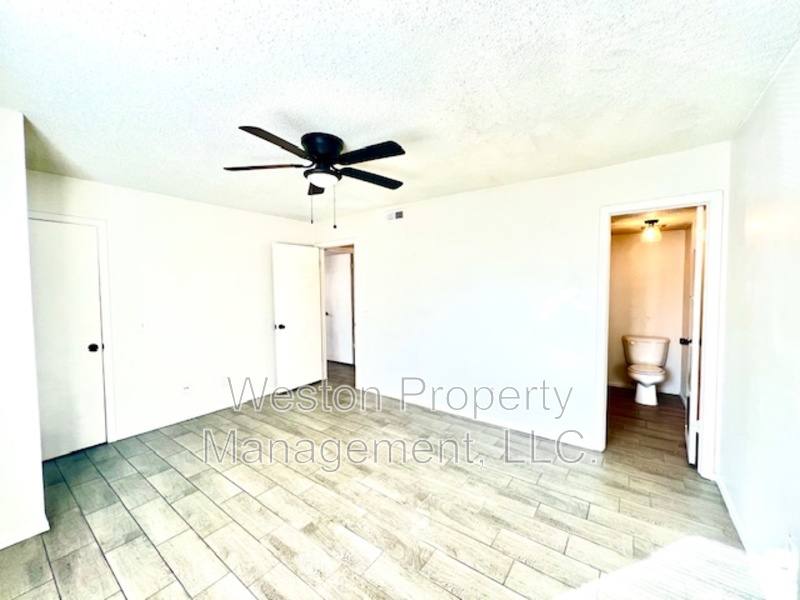 Condo for rent at 6054 NW Expressway, Oklahoma City, OK 73132