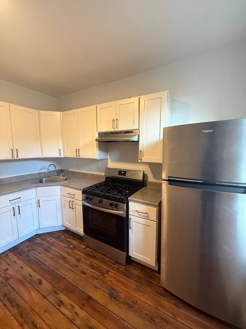 Apartment for rent at 22 Benkard Ave, Newburgh, NY 12550
