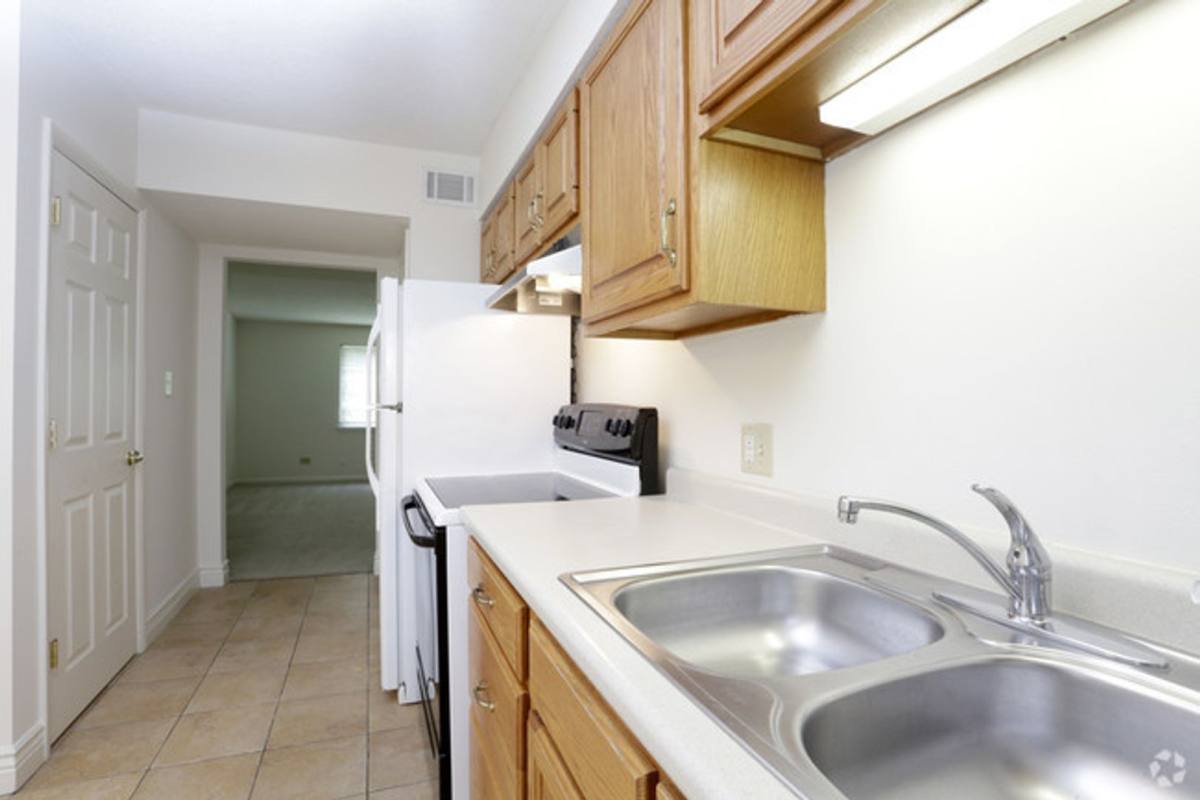 Apartment for rent at 1001 Francis Dr, Champaign, IL 61821