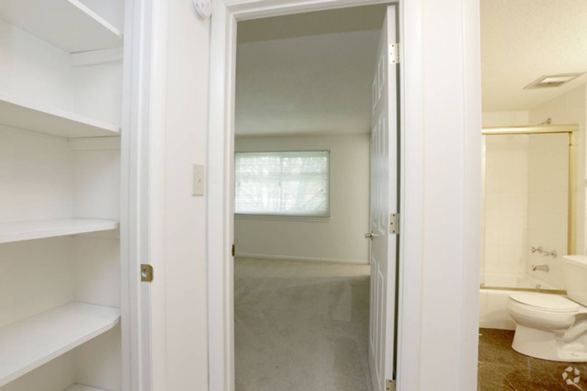 Apartment for rent at 1001 Francis Dr, Champaign, IL 61821