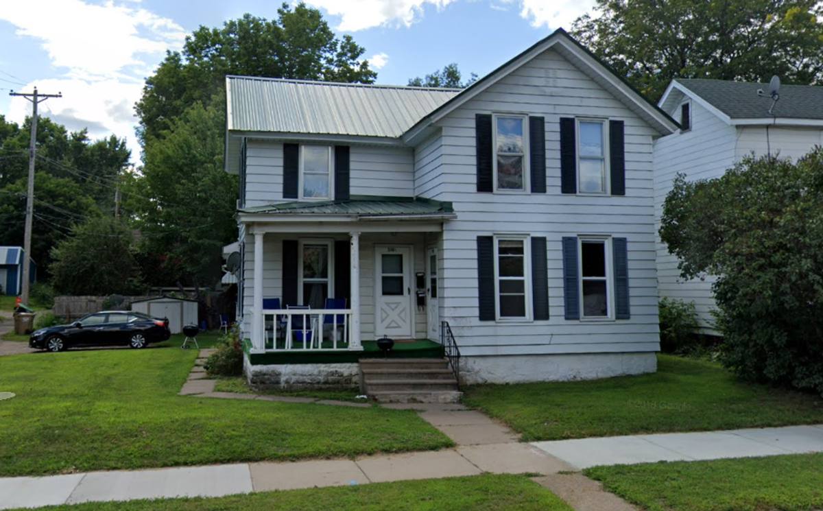 Apartment for rent at 518-518 1 2 N High St, Chippewa Falls, WI 54729