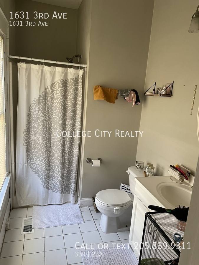 House for rent at 1631 3rd Ave, Tuscaloosa, AL 35401