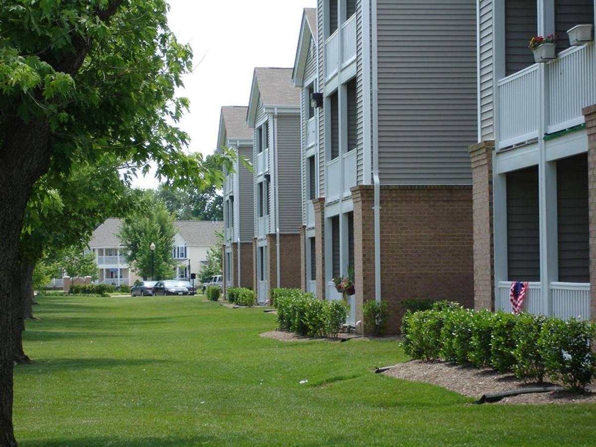 Apartment for rent at 232 W Gilbert St, Hampton, VA 23669