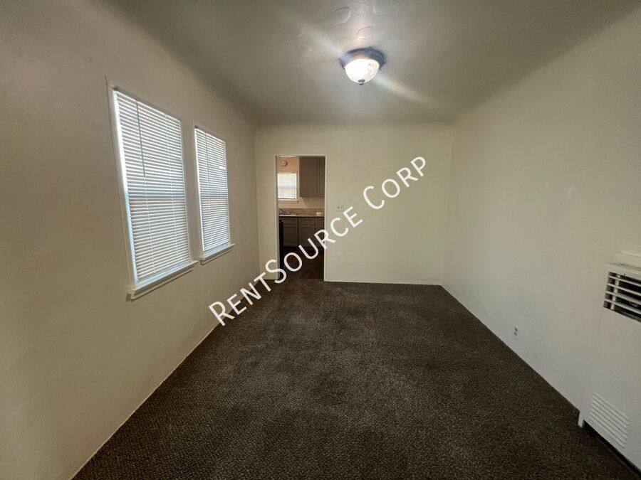 Apartment for rent at 100 E Fredricks St #V, Barstow, CA 92311