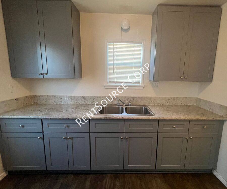 Apartment for rent at 100 E Fredricks St #V, Barstow, CA 92311