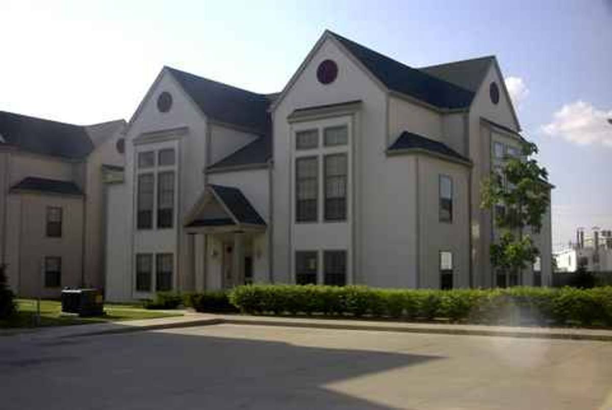 Apartment for rent at 2302-2334 W John, Champaign, IL 61821