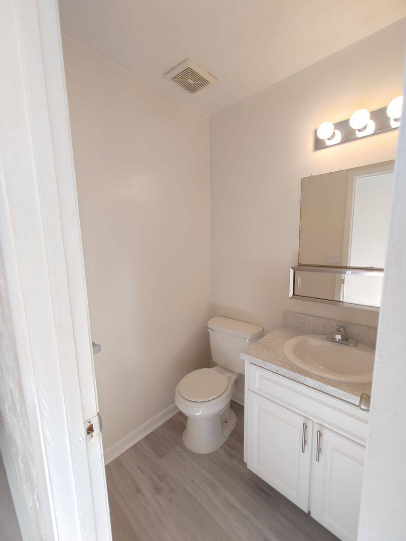 Apartment for rent at 2735 SW 35th Place, Gainesville, FL 32608