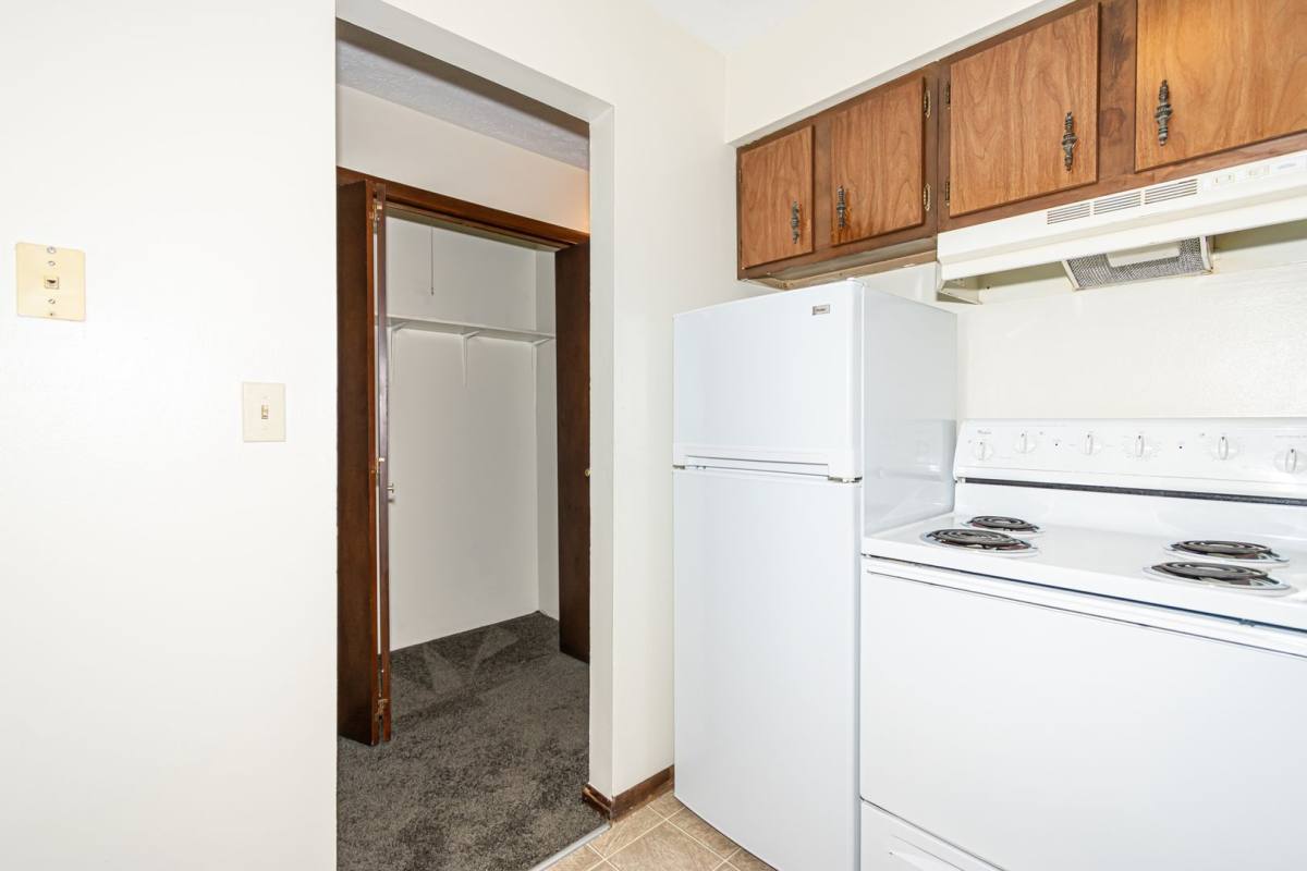 Apartment for rent at 712 Arcadia Dr, Bloomington, IL 61704