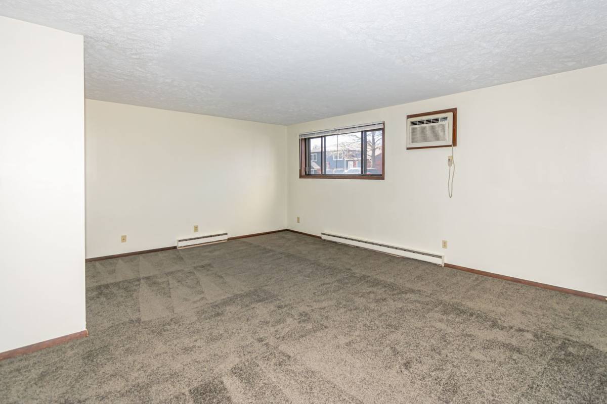 Apartment for rent at 712 Arcadia Dr, Bloomington, IL 61704
