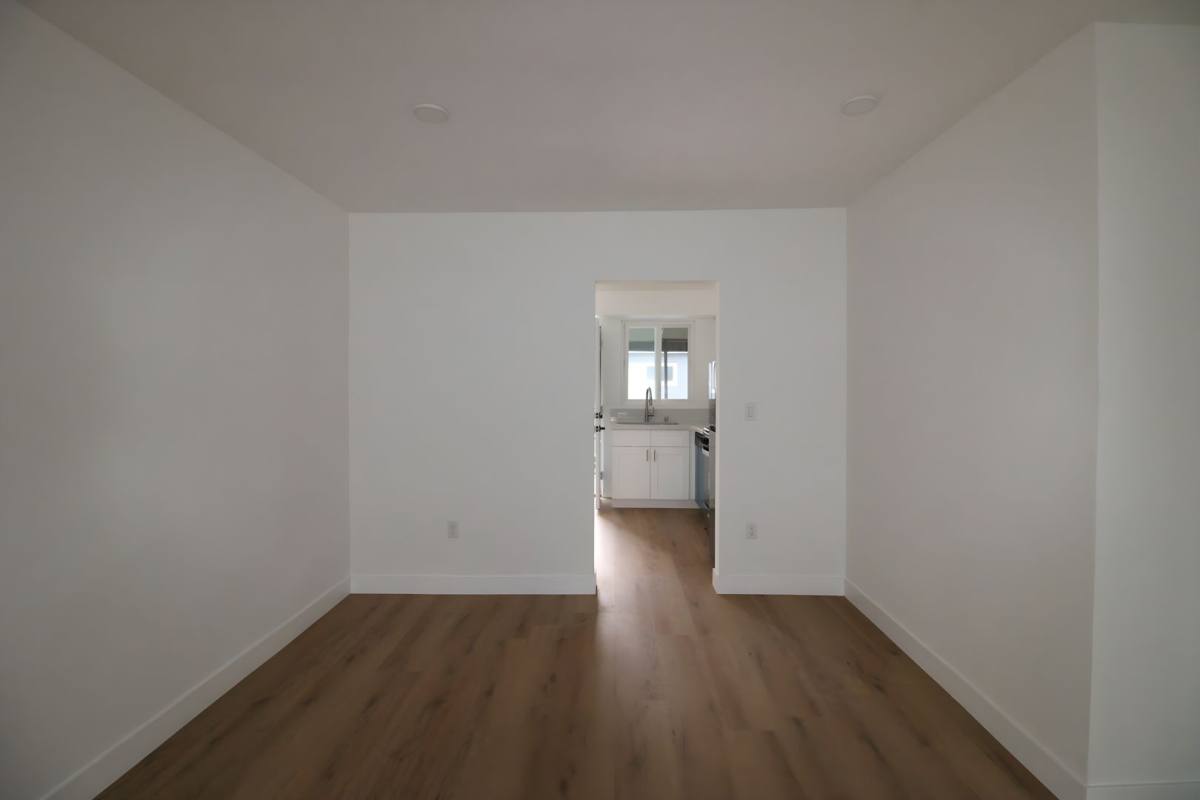 Apartment for rent at 9007-11 Ramsgate Ave, Los Angeles, CA 90045