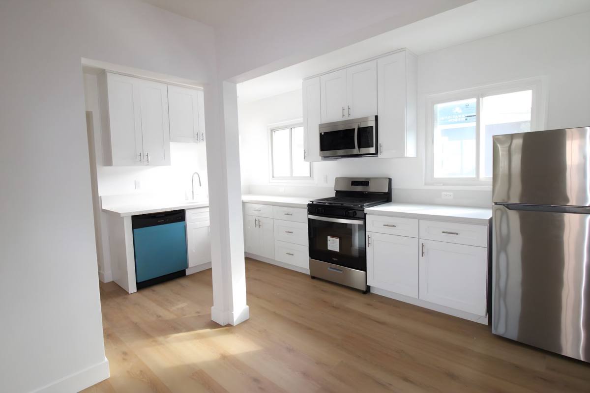 Apartment for rent at 9007-11 Ramsgate Ave, Los Angeles, CA 90045