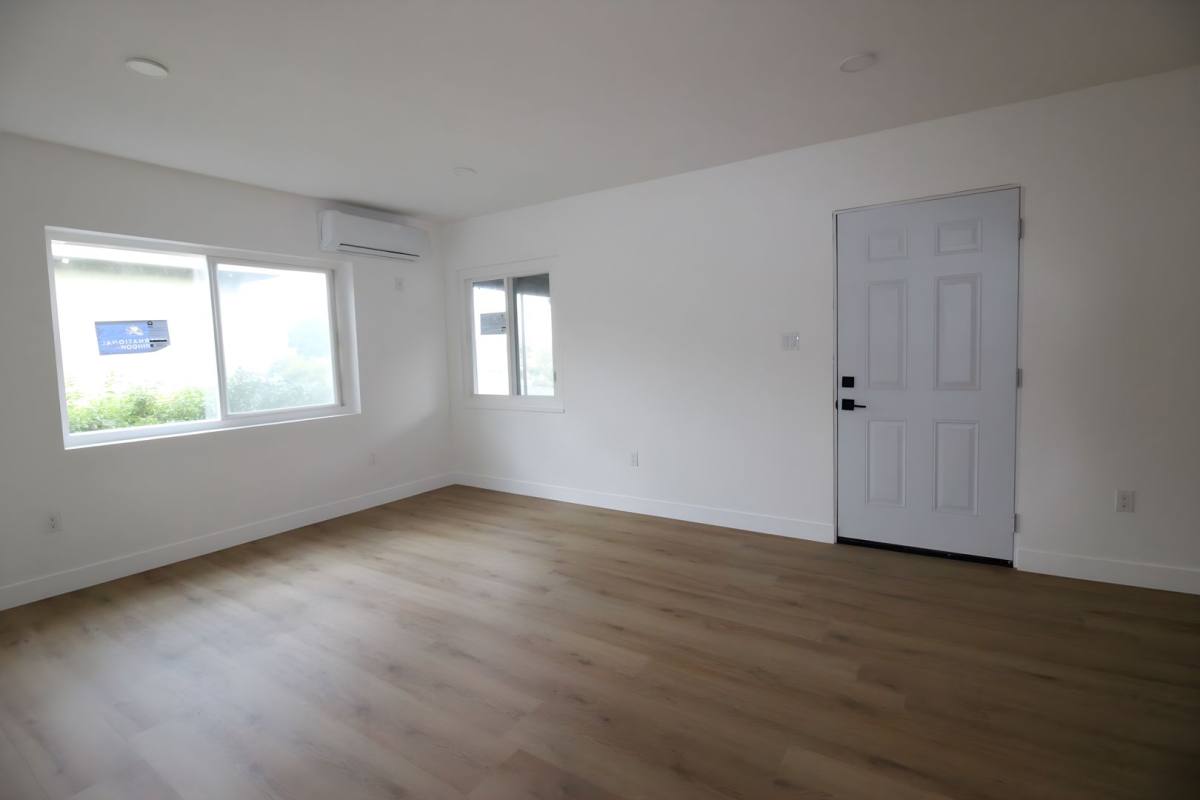 Apartment for rent at 9007-11 Ramsgate Ave, Los Angeles, CA 90045
