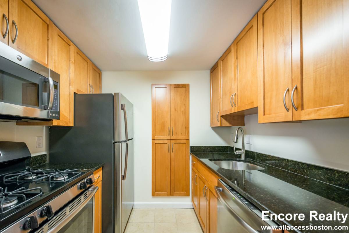 Apartment for rent at 51 Thornton Rd, Chestnut Hill, MA 02467