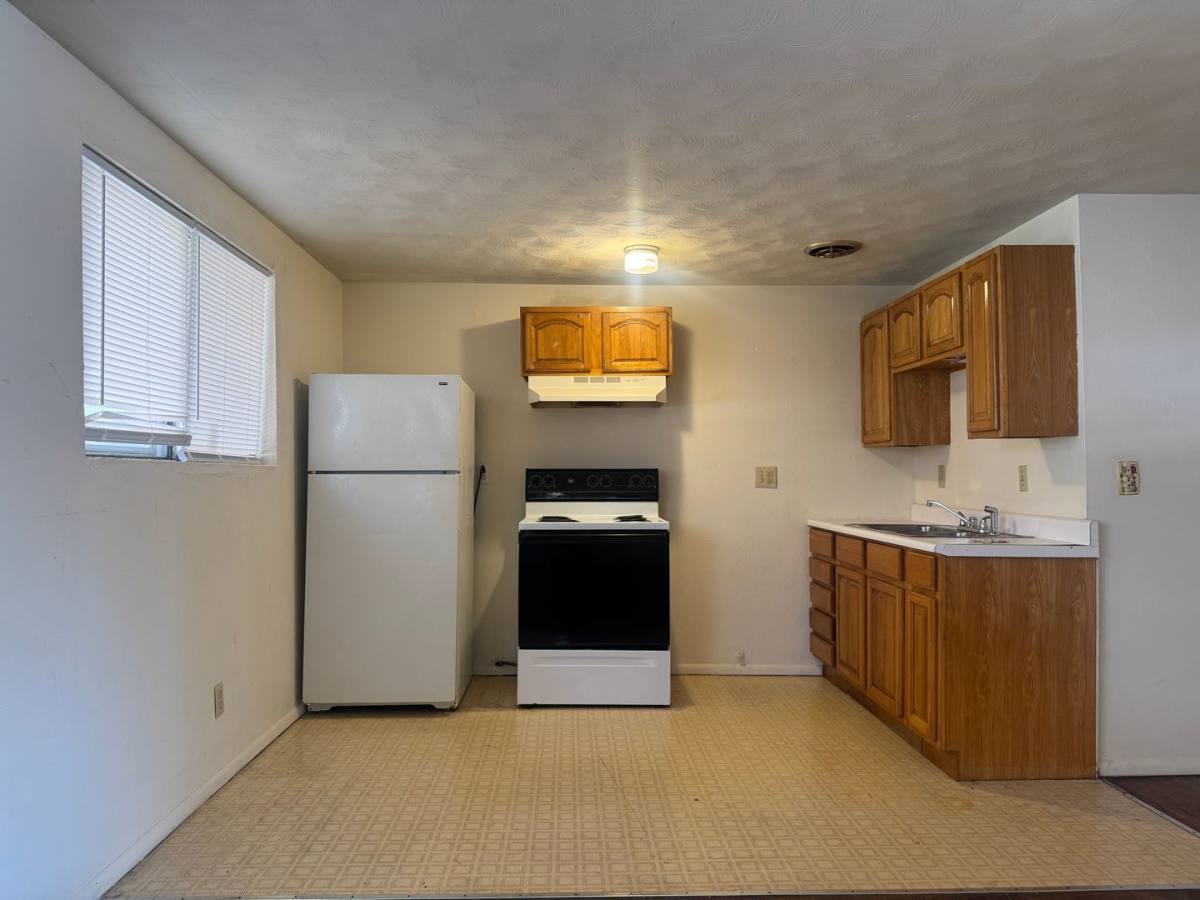 Apartment for rent at 1225 W Freeman, Carbondale, IL 62901