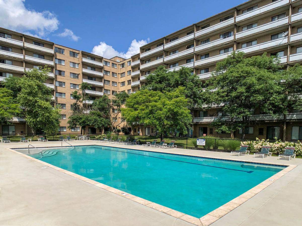 Apartment for rent at 1422 Som Center Rd, Cleveland, OH 44124