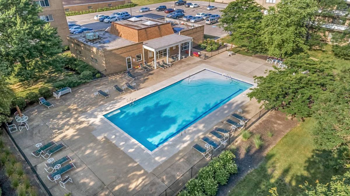Apartment for rent at 1422 Som Center Rd, Cleveland, OH 44124