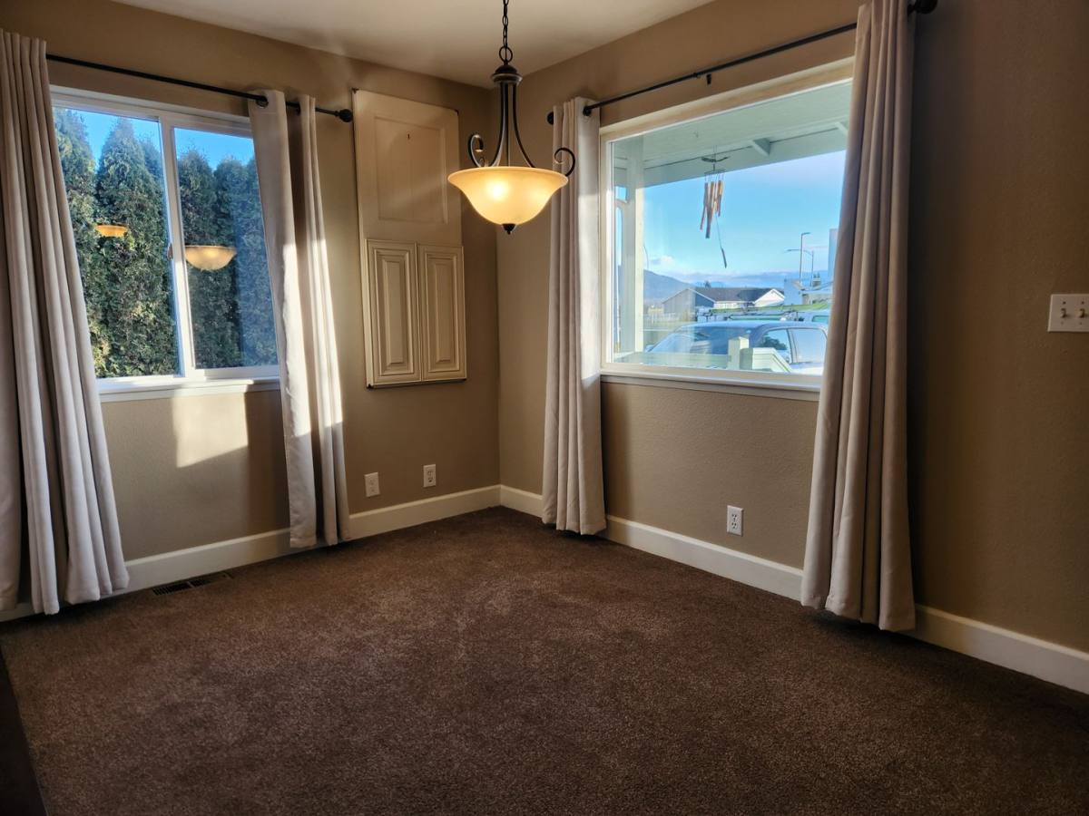 House for rent at 313 E Main St, Everson, WA 98247