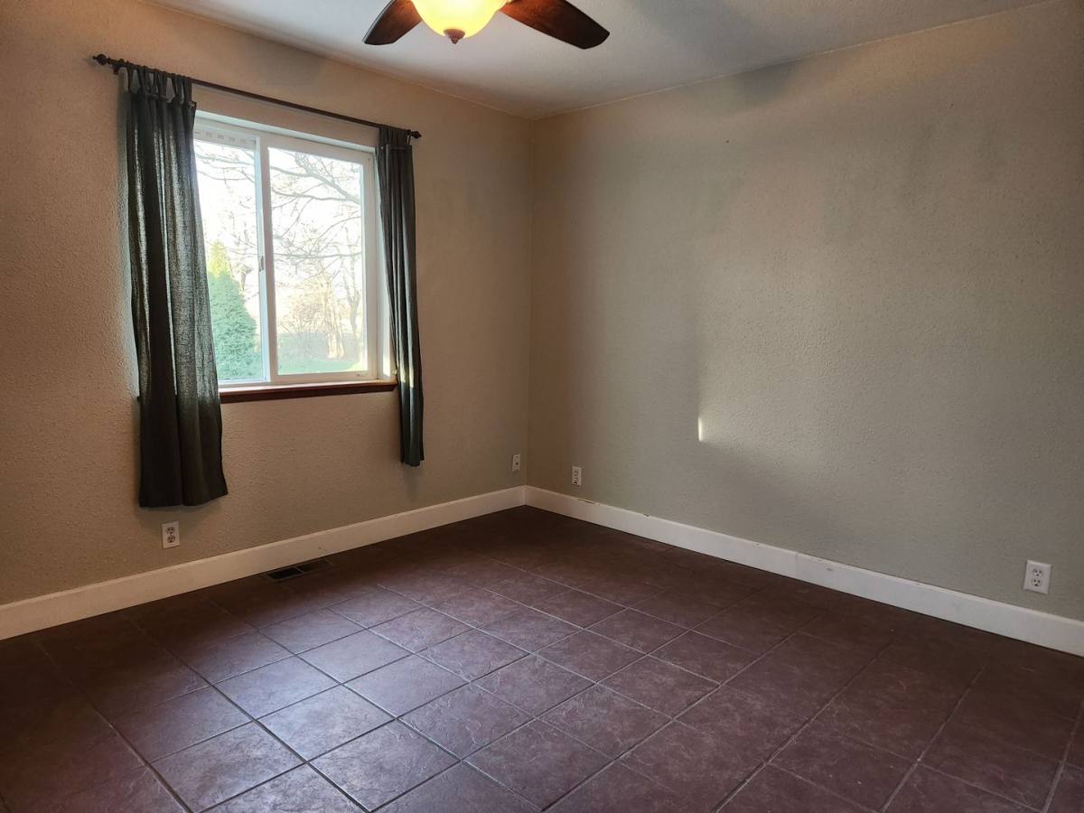House for rent at 313 E Main St, Everson, WA 98247