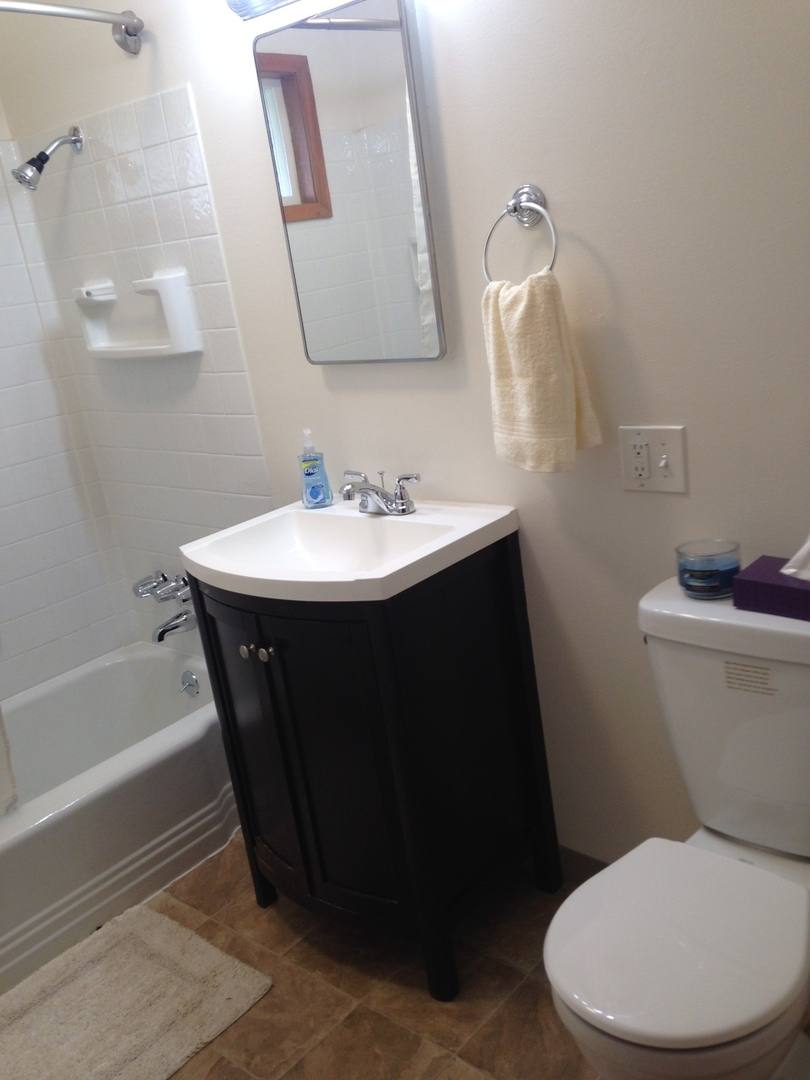 Apartment for rent at 470 SE 12th Ave, Hillsboro, OR 97123
