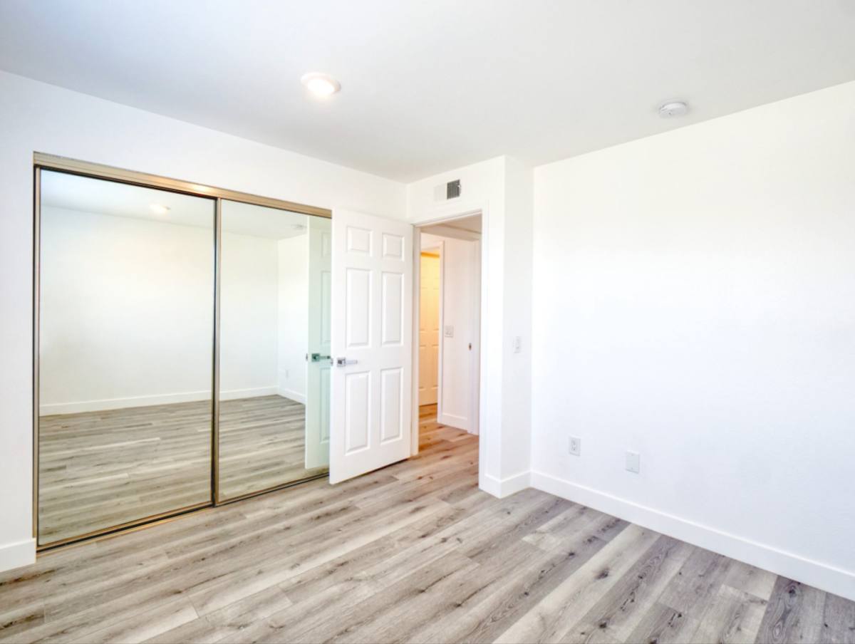 Apartment for rent at 301 N Alvarado St, Los Angeles, CA 90026