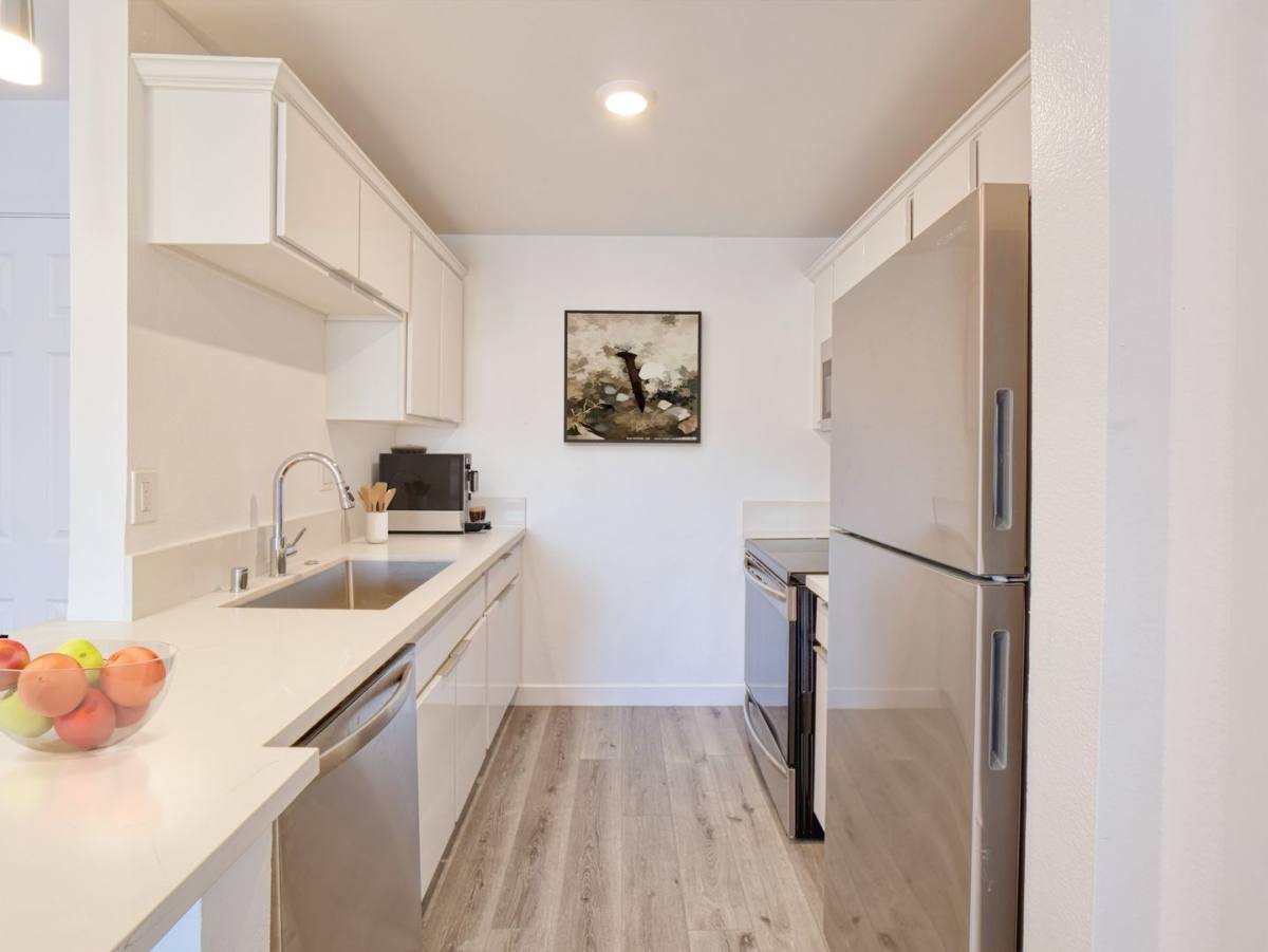 Apartment for rent at 301 N Alvarado St, Los Angeles, CA 90026