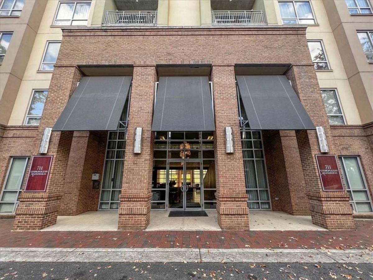 Condo for rent at 711 Cosmopolitan Dr, Atlanta, GA 30324