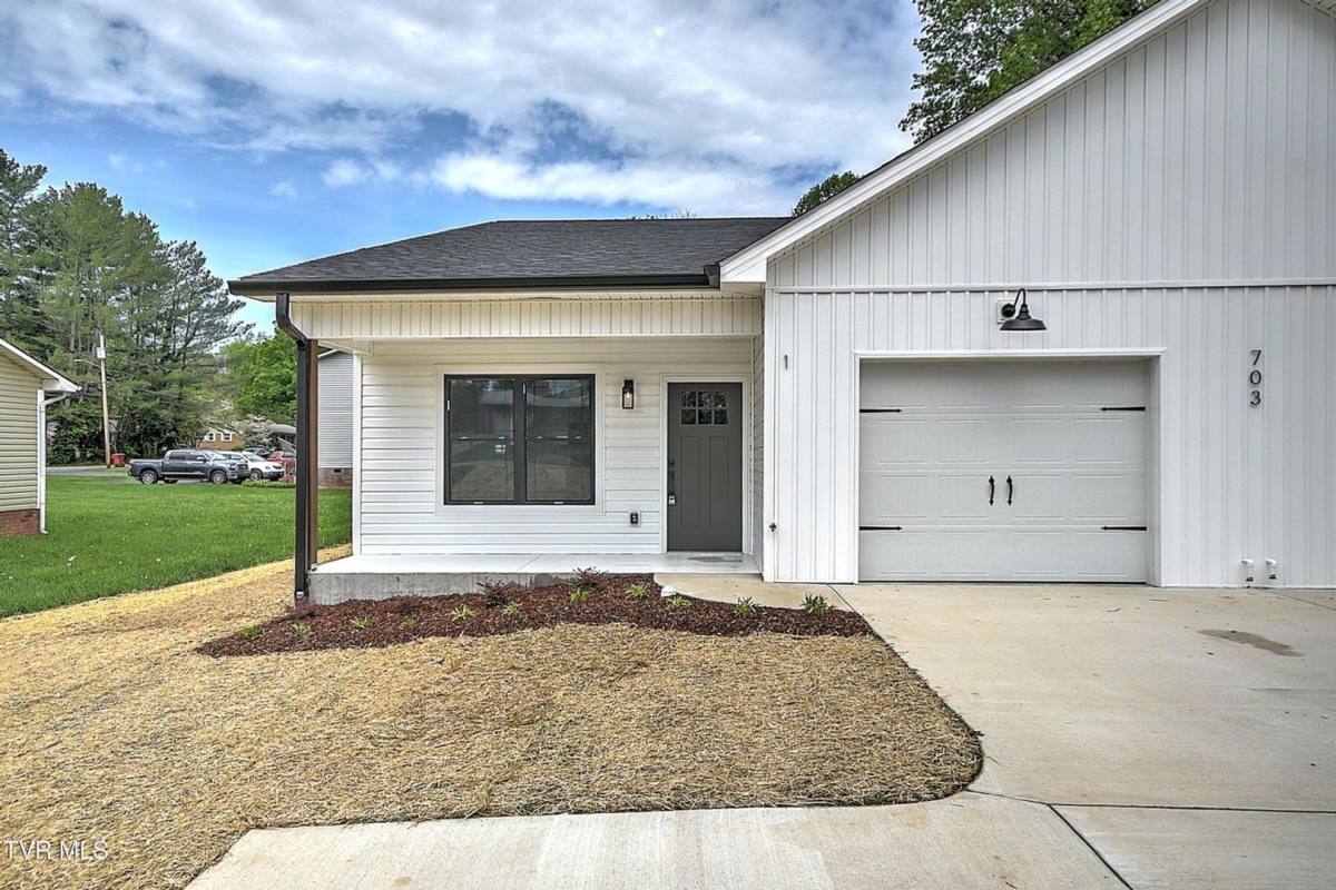 Apartment for rent at 703 Swadley Rd, Johnson City, TN 37601
