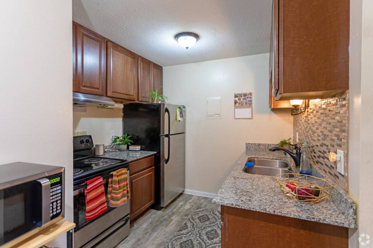 Apartment for rent at 1164 1184 Mackubin St, Saint Paul, MN 55117