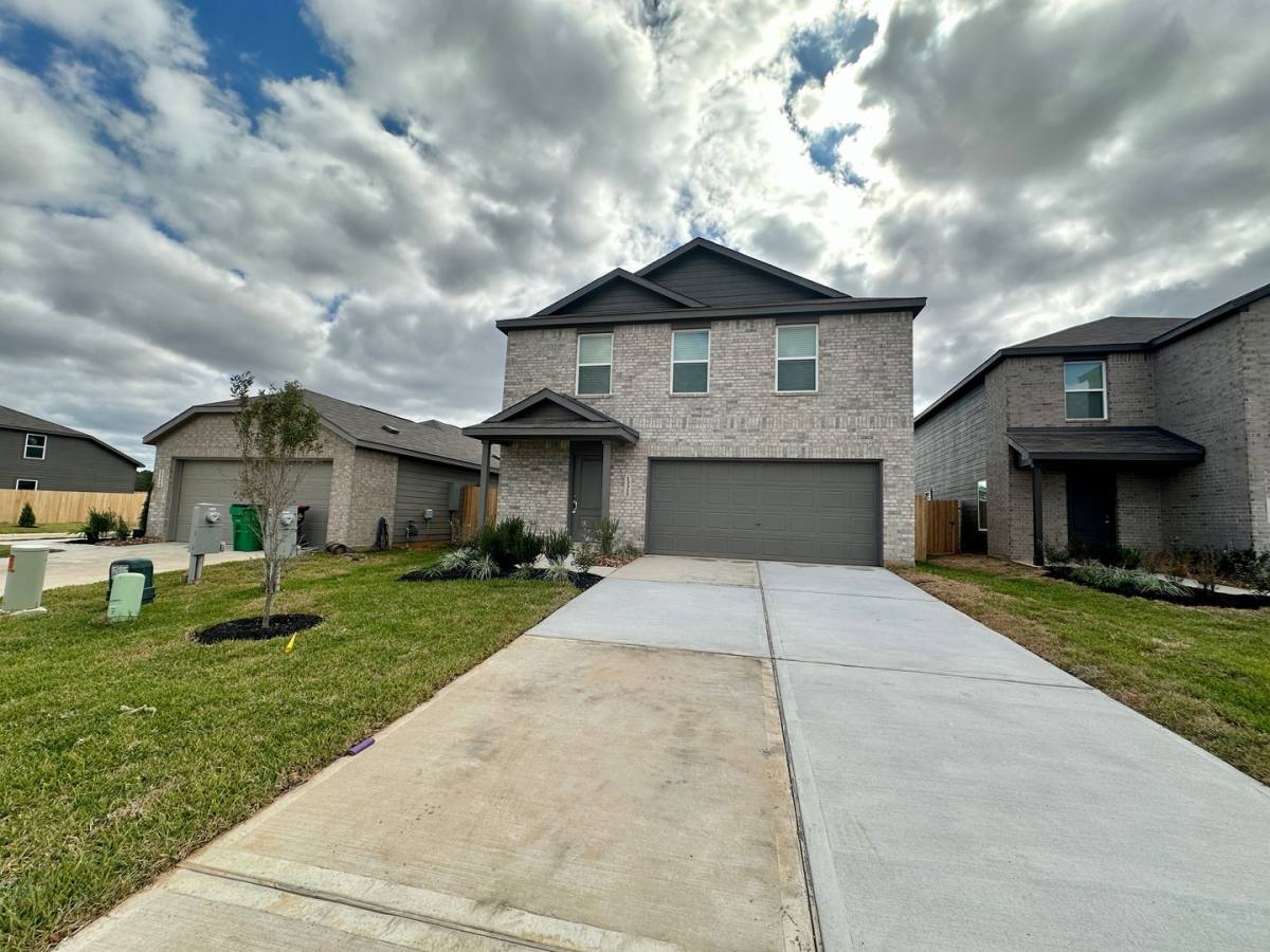 House for rent at 13310 Rayhill Dr, Conroe, TX 77303