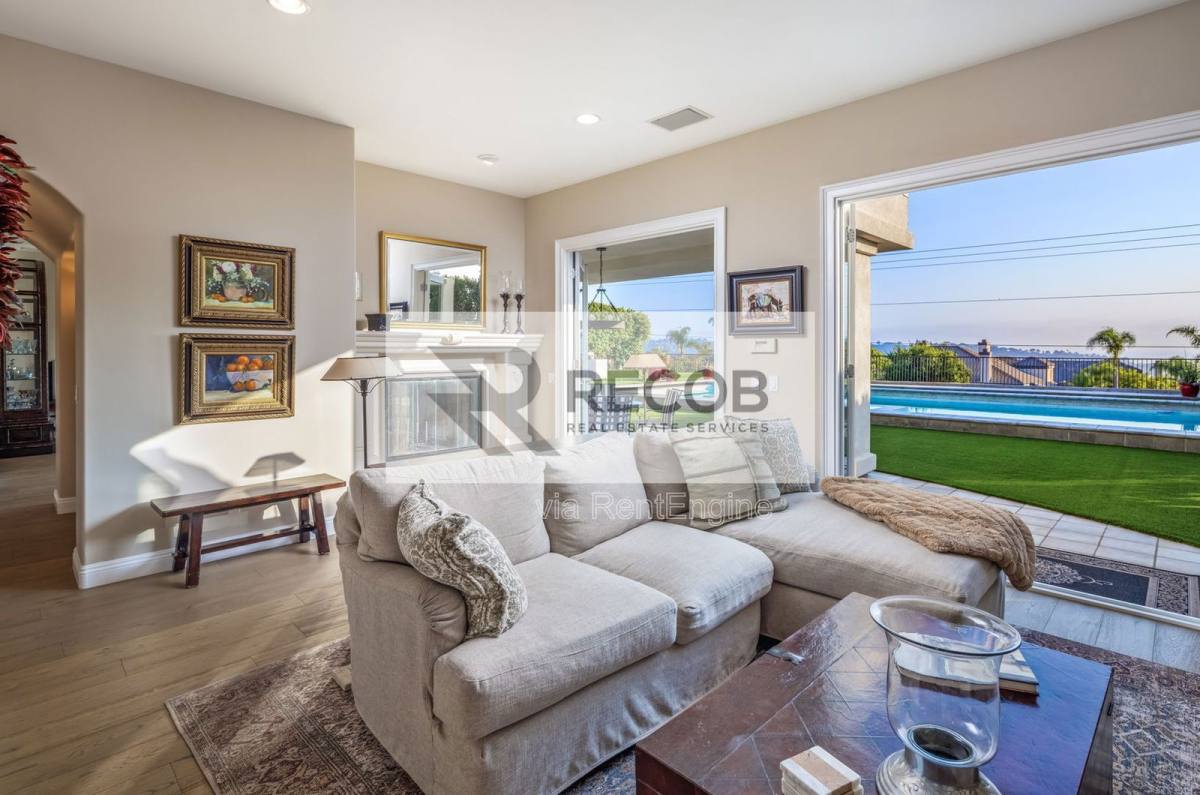 House for rent at 3335 Caminito Daniella, Del Mar, CA 92014