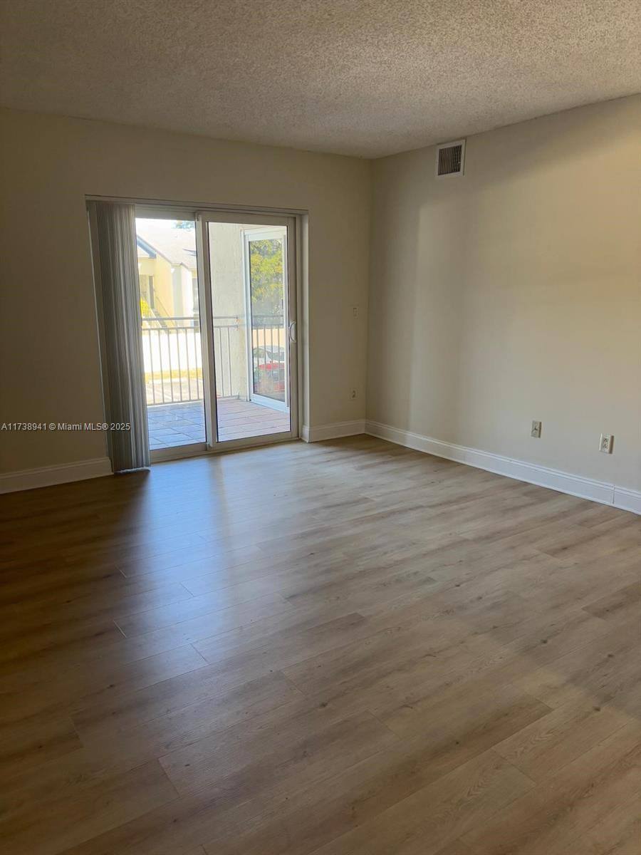 18310 NW 57th Ave #200, Hialeah, FL 33015 - Apartment For Rent - Image 4