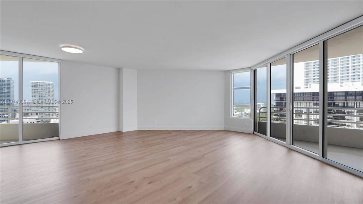 Apartment for rent at 555 NE 34th St, Miami, FL 33137