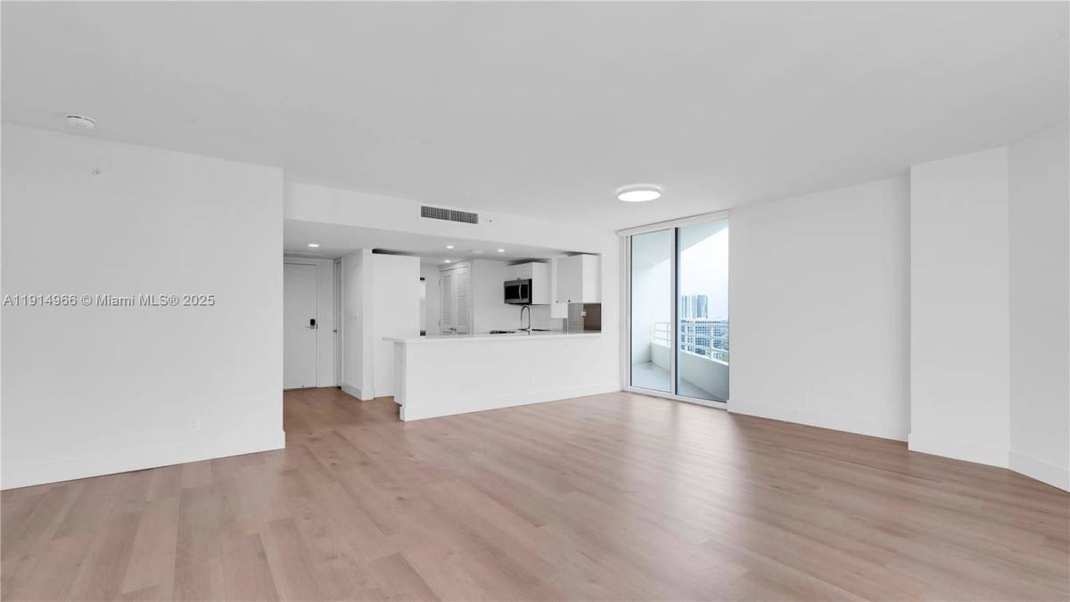 Apartment for rent at 555 NE 34th St, Miami, FL 33137