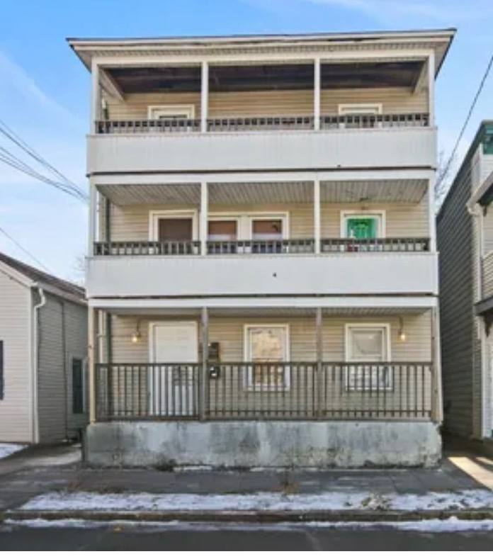 Apartment for rent at 23 Portland St, Middletown, CT 06457