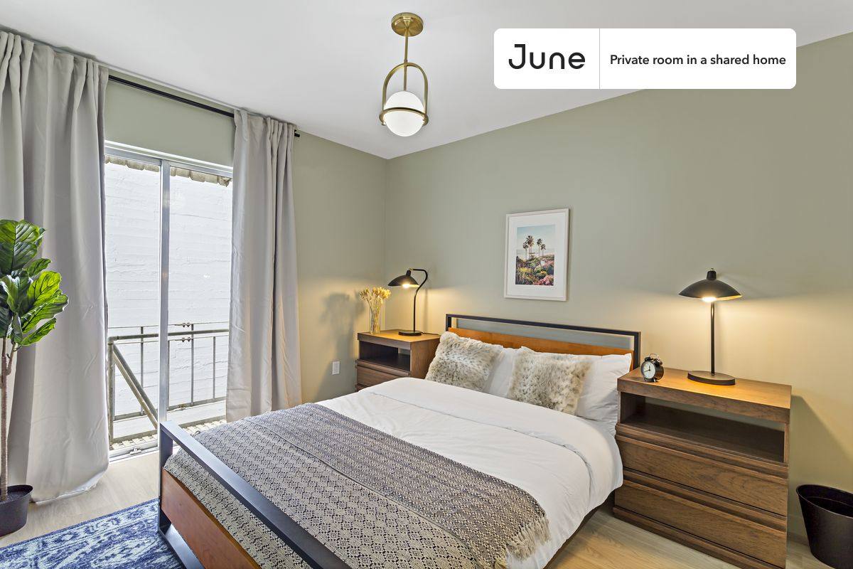 Apartment for rent at 29 Stone St E, San Francisco, CA 94108