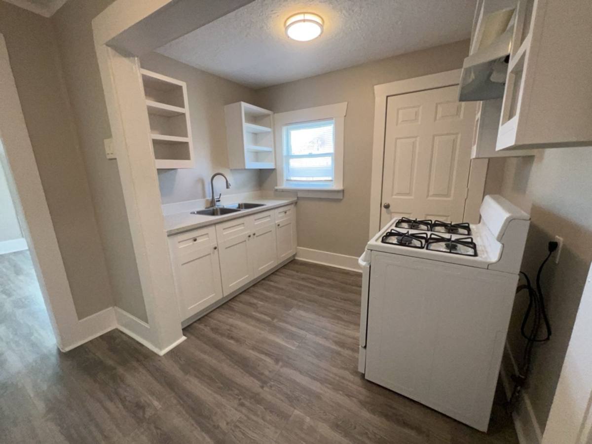 6915 Ave L, Houston, TX 77011 - Apartment For Rent - Image 4