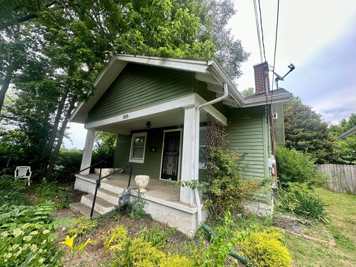 Apartment for rent at 505 Ingleside Dr, Lexington, KY 40504