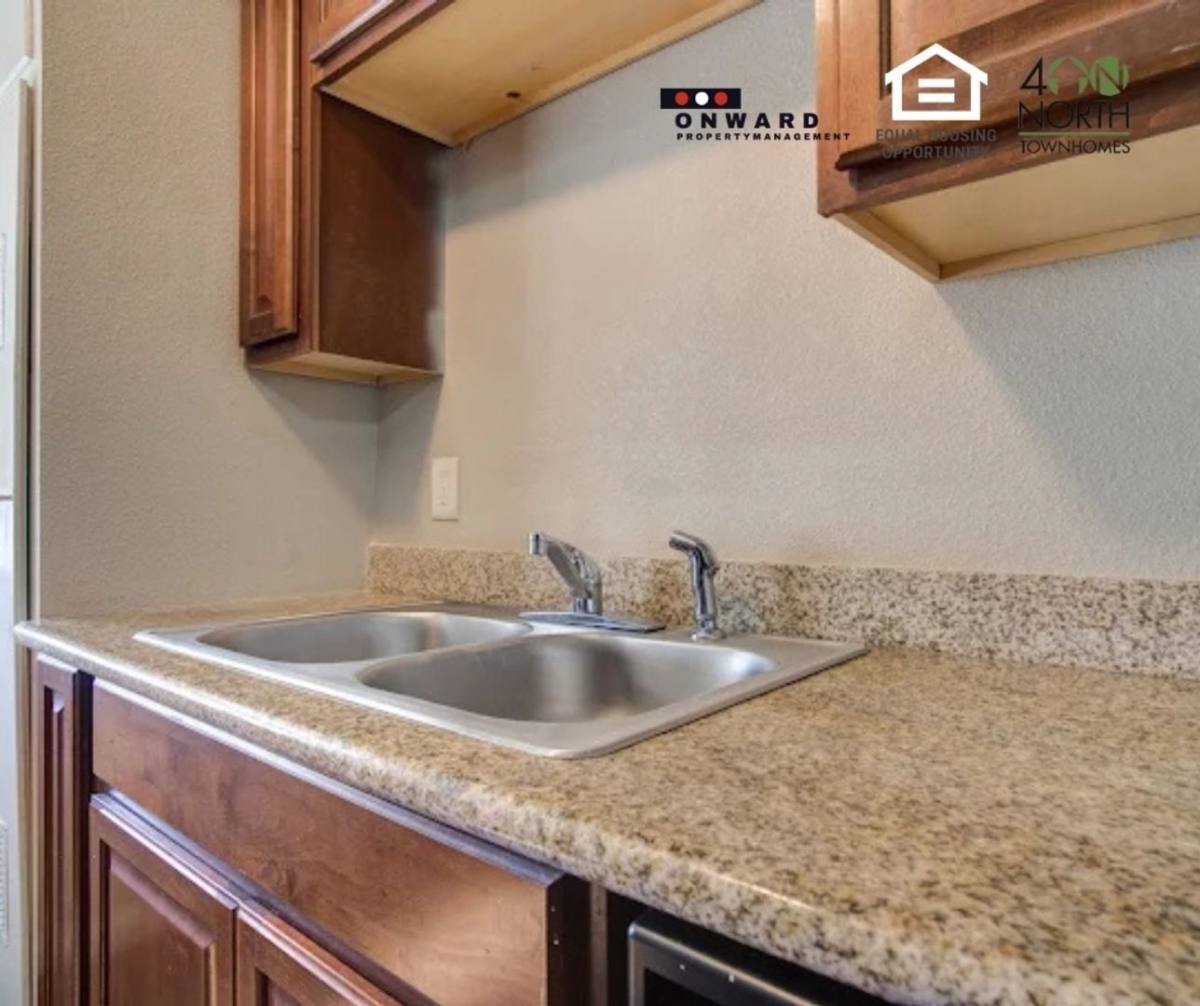 Townhouse for rent at 400 Cedar Ave, Levelland, TX 79336