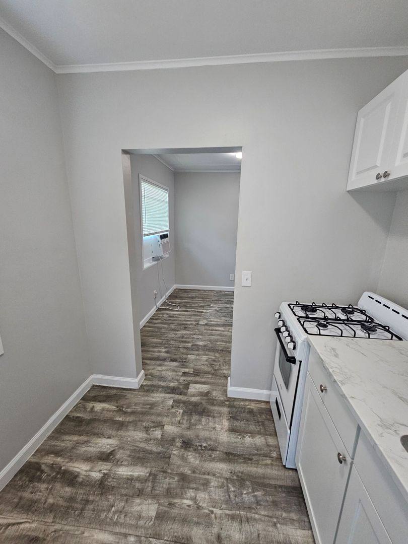 Apartment for rent at 529 Revere Rd, West Palm Beach, FL 33405
