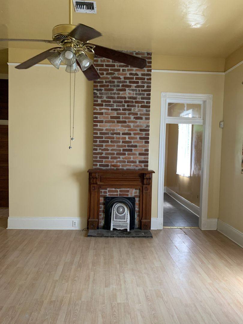 Apartment for rent at 7625 Oak St, New Orleans, LA 70118