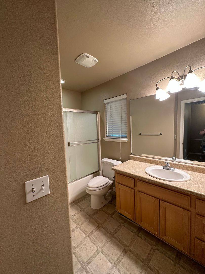 Apartment for rent at 1149 W 3rd St, Chico, CA 95928