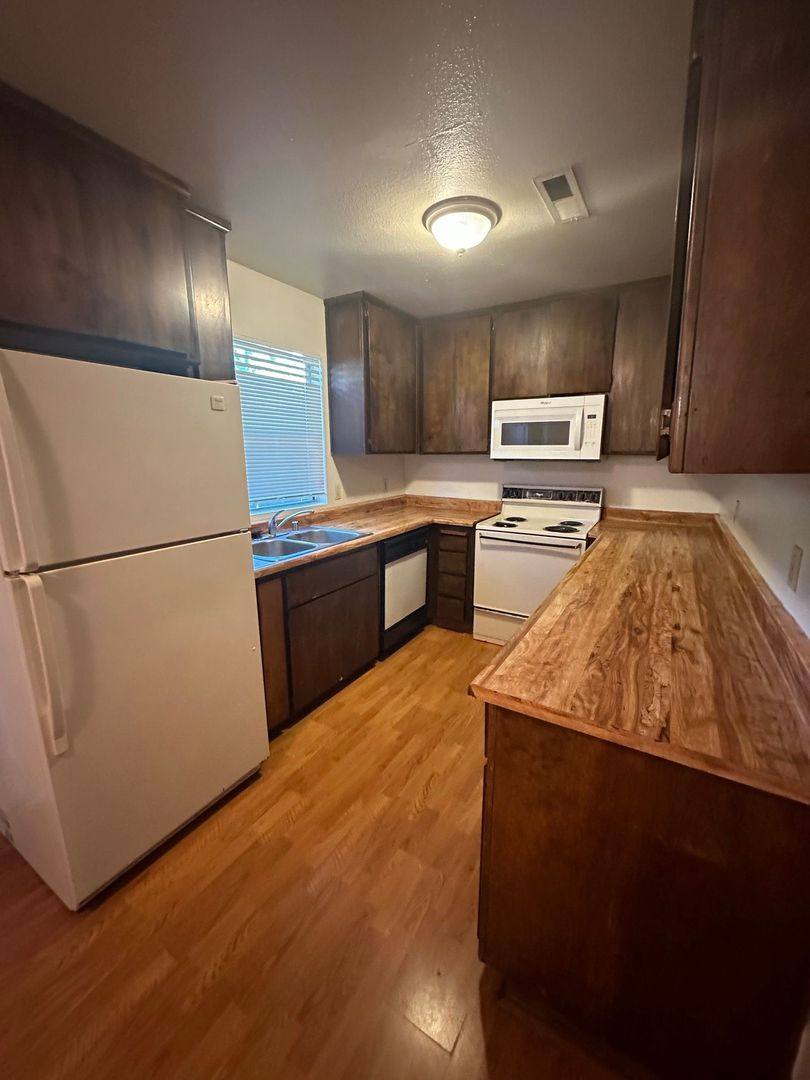 Apartment for rent at 1207 W Sacramento Ave, Chico, CA 95928