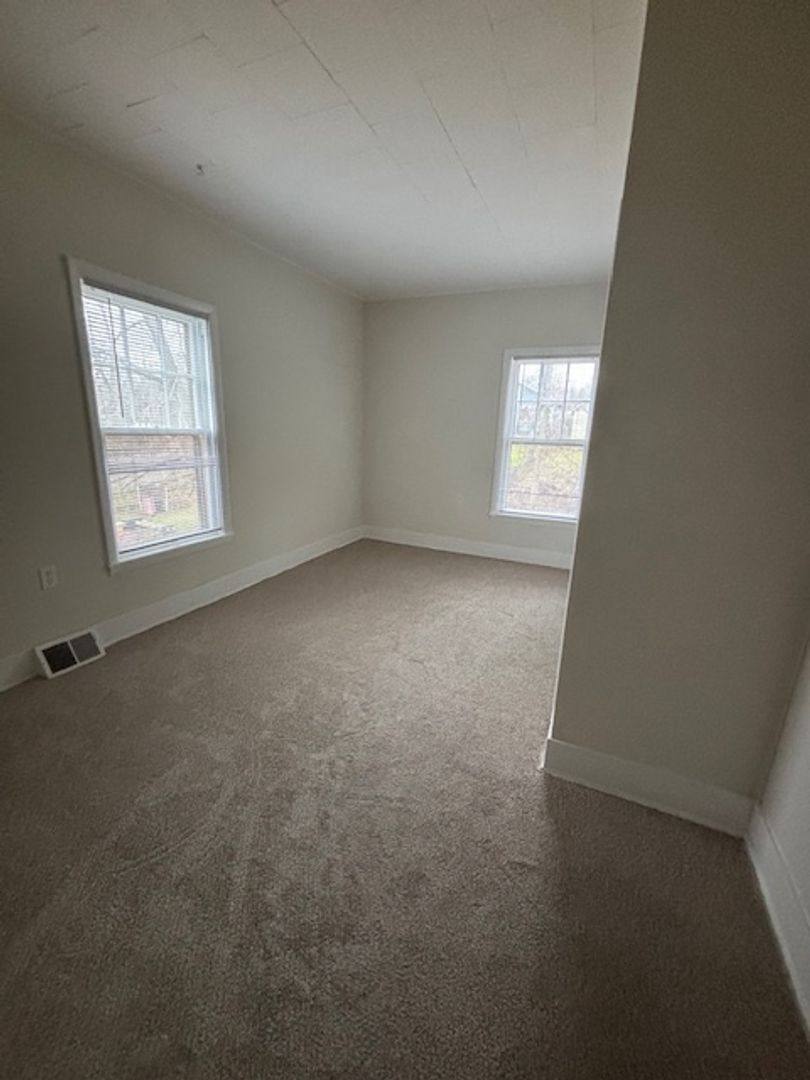 Apartment for rent at 620-22 Fellows Ave, Syracuse, NY 13210