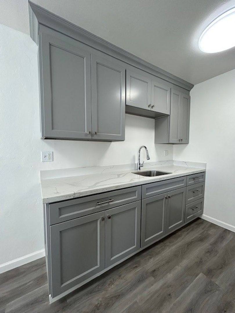 Apartment for rent at 2236 Lincoln Ave, Alameda, CA 94501
